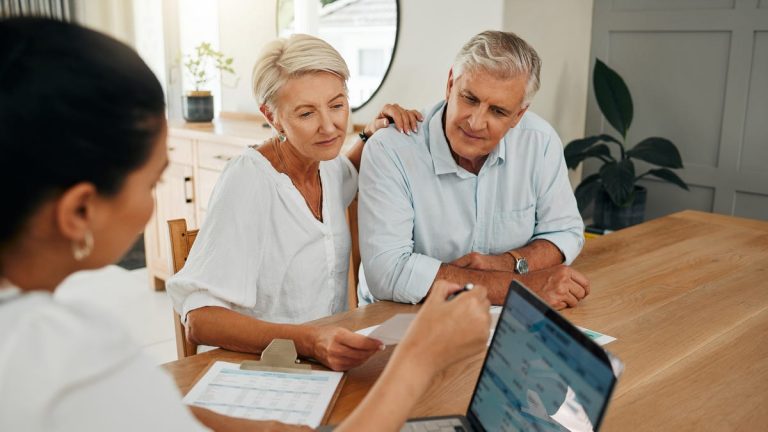 Can you pass this financial literacy quiz? Most Americans could not.