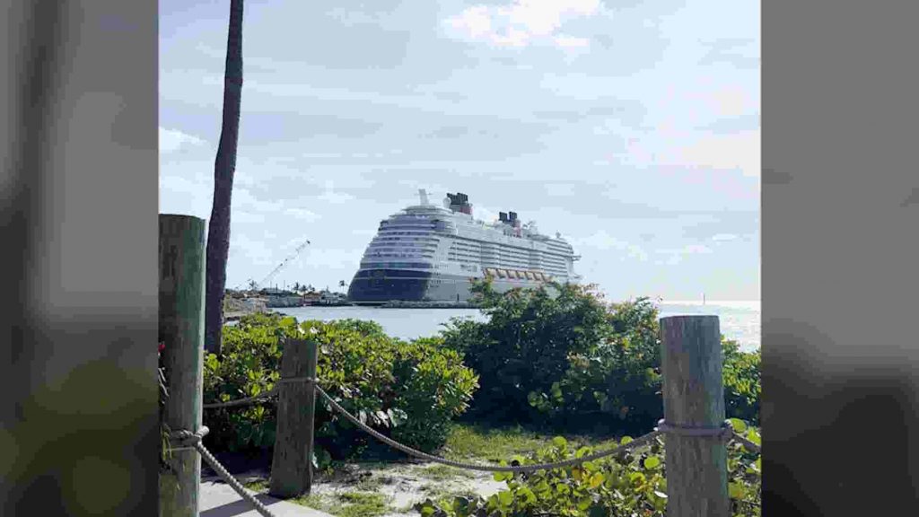 Tour Disney's private oasis at Castaway CayTravel