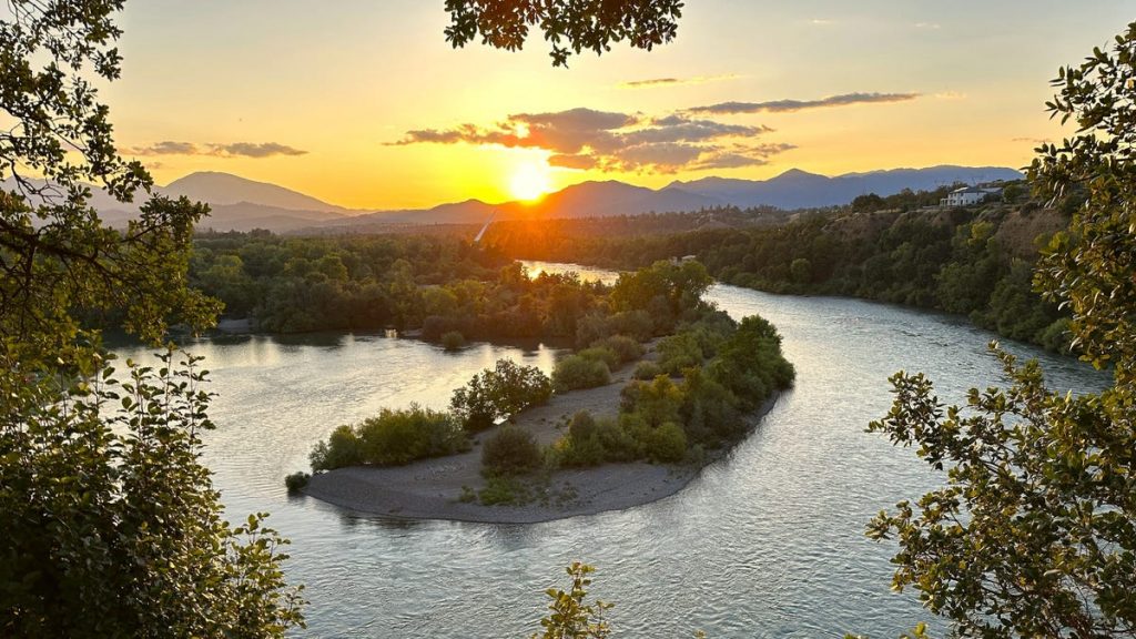 Stunning photos of breathtaking US parks and landmarksExperience