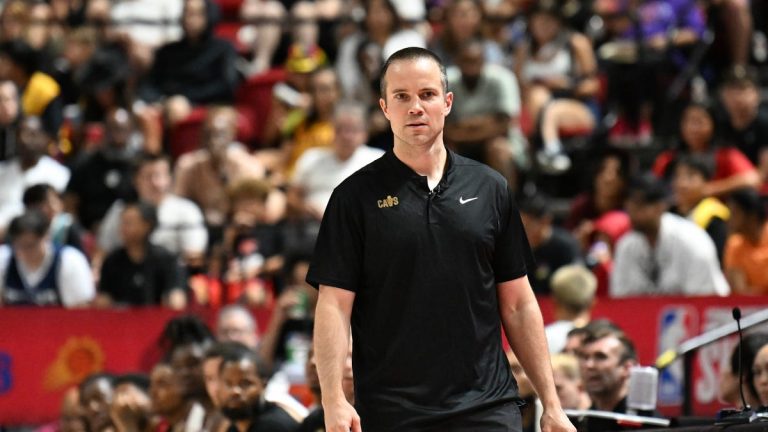 Suns hiring Cavaliers assistant Jordan Ott as head coach