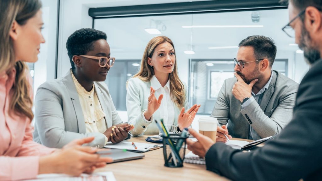 How does a supervisor delegate tasks to empower team?