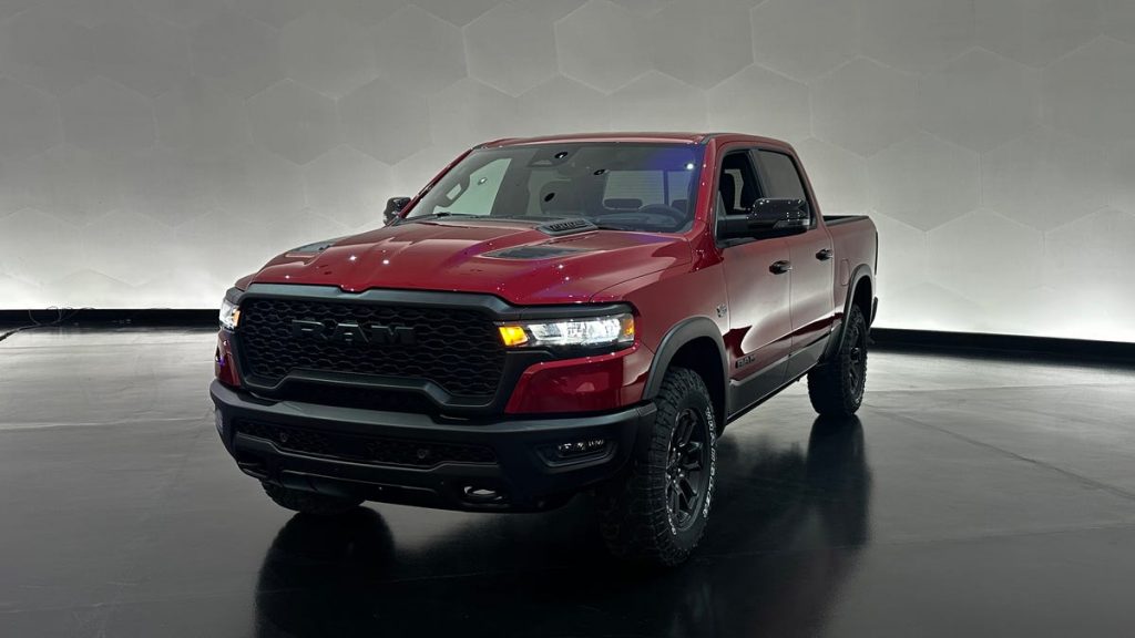 Ram returns HEMI engines to its pickup trucks, unveils new HEMI badge