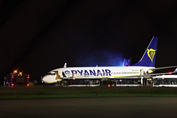 Ryanair flight experiences intense turbulence; 8 people injured