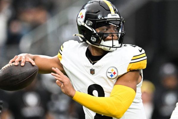 As Aaron Rodgers joins Steelers, Justin Fields could elevate Jets