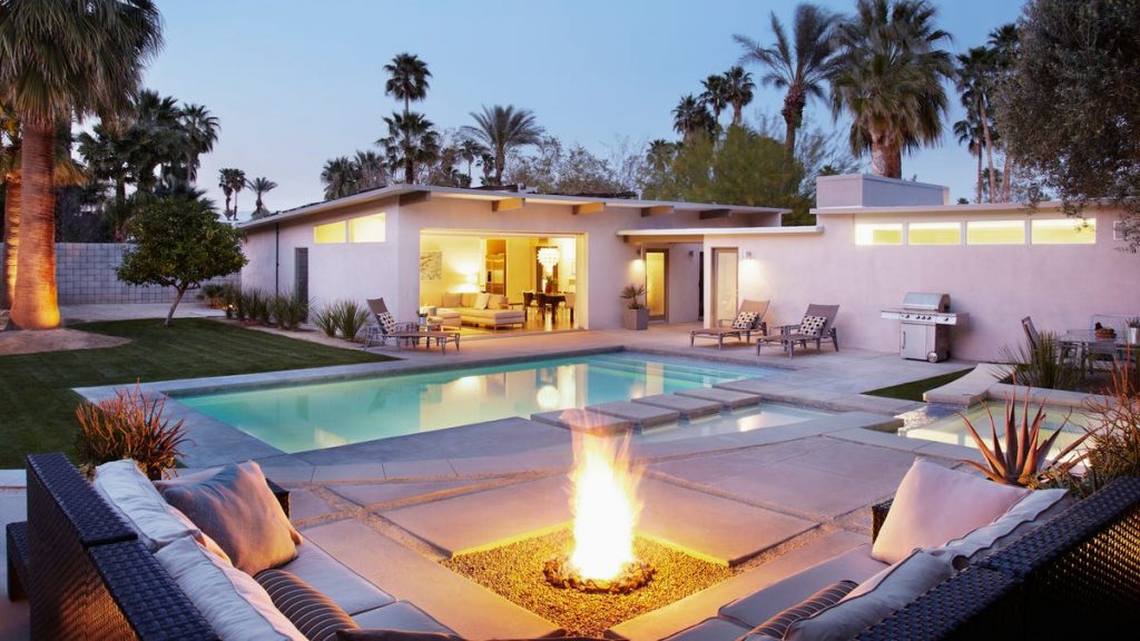 Airbnb for backyard pools? This app lets you rent them by the hour.