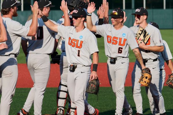 2025 College World Series schedule: Previewing Day 1 matchups