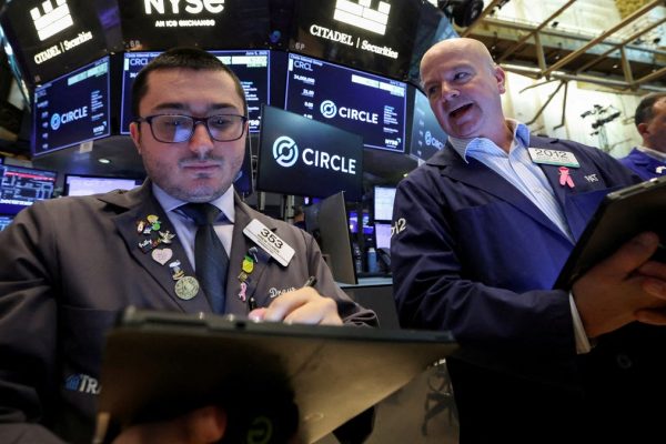 Forecasters don’t expect much from stocks in 2025. Should you?